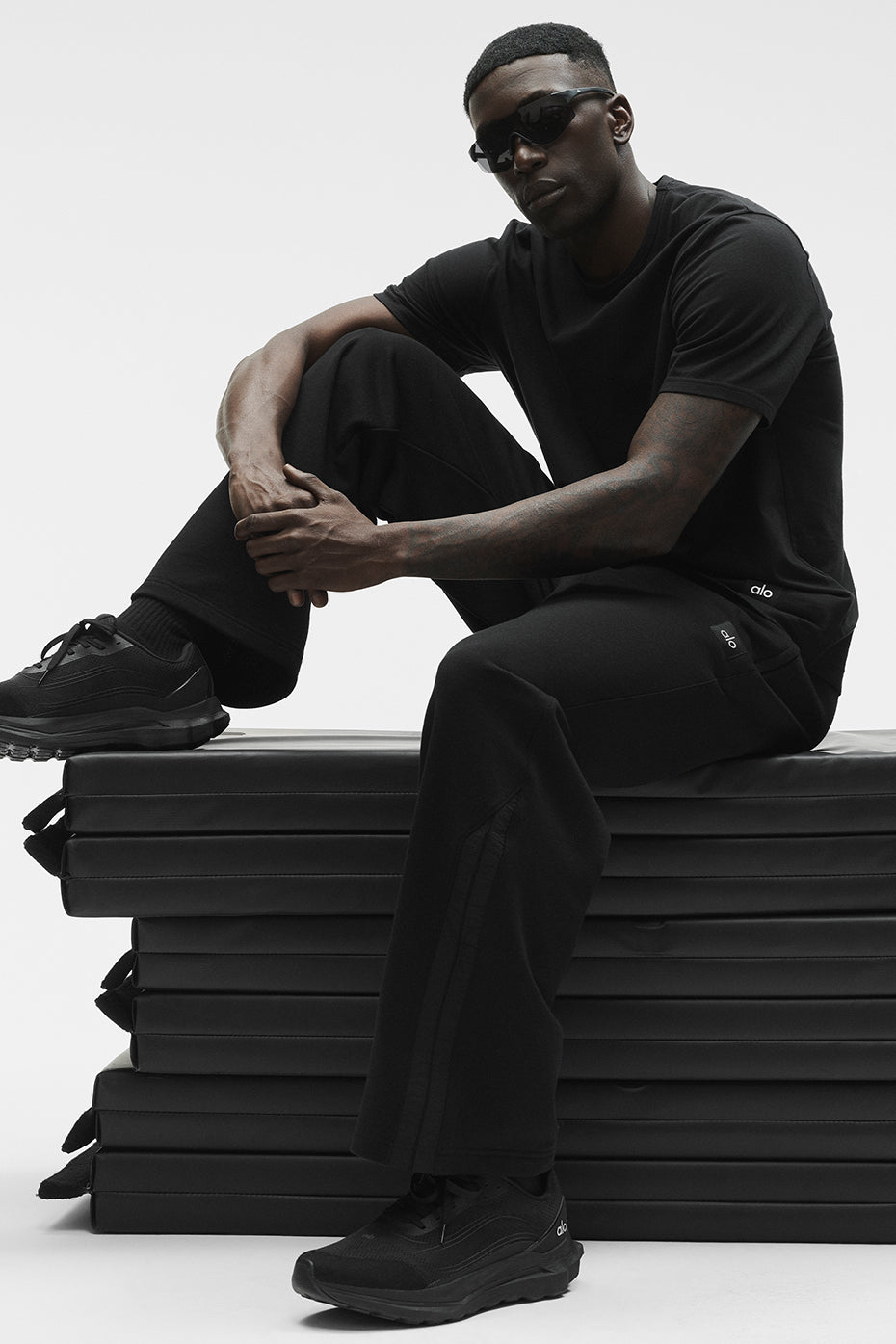 Street Essential Tee - Black