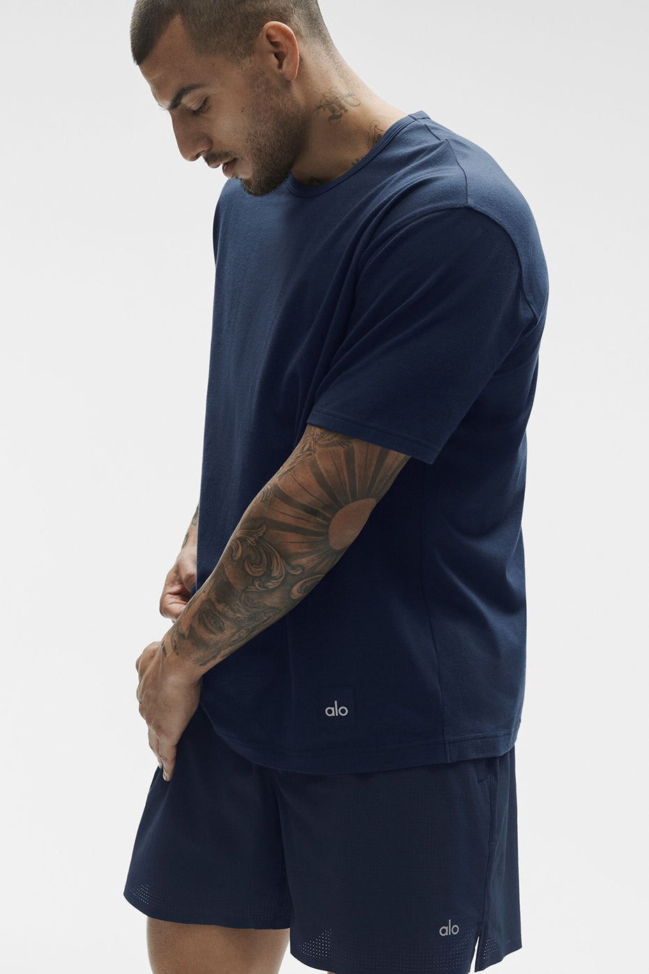 Street Essential Tee - Navy