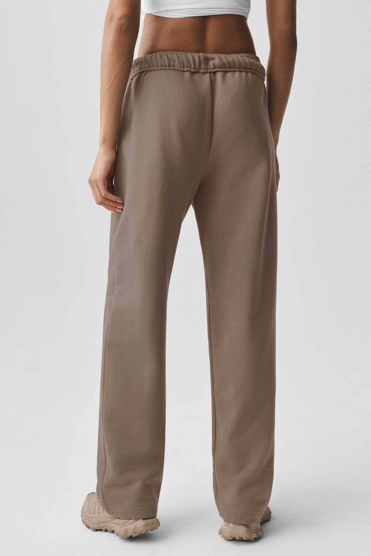 Accolade Straight Leg Sweatpant - Gravel