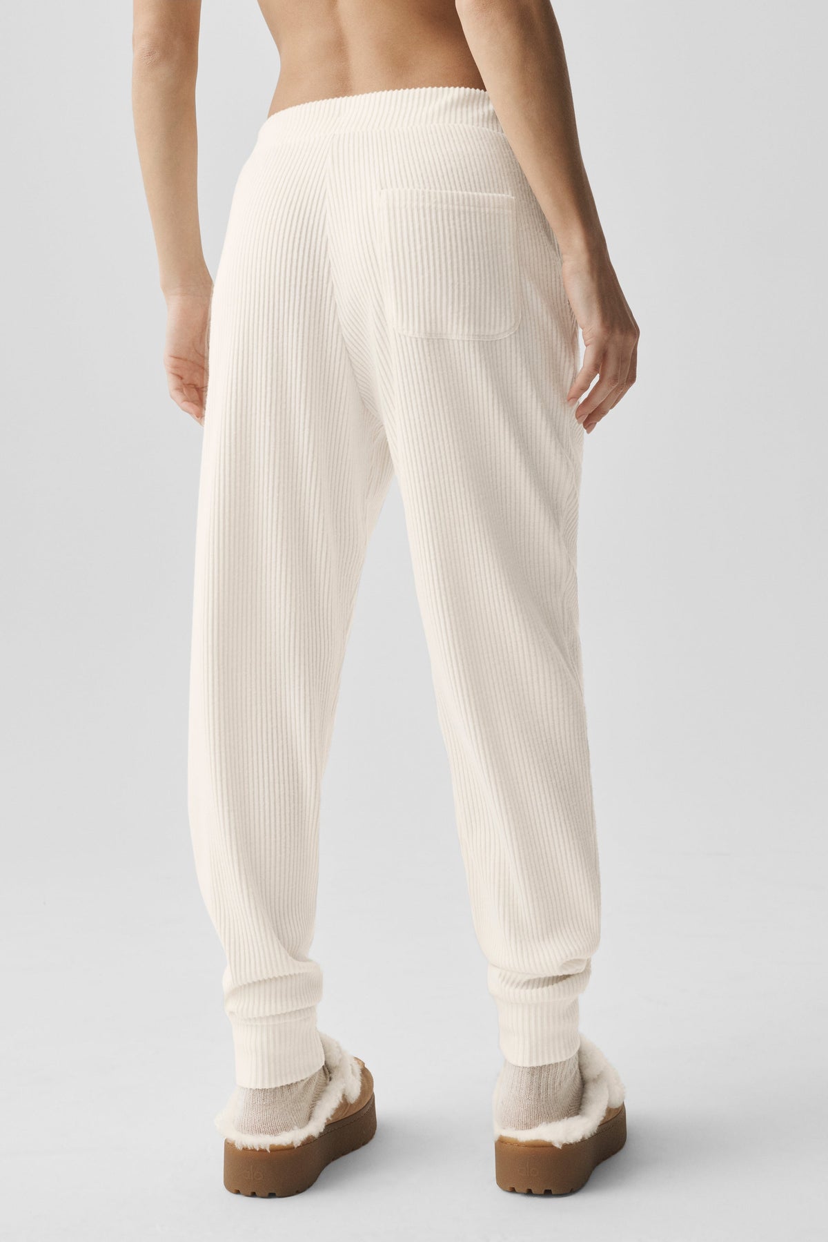Muse Sweatpant - Ivory