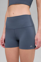 3" ALO Softsculpt High-Waist Precision Short - Bluestone